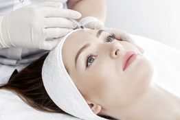 Leistungen der Praxis für Mund-, Kiefer- und Gesichtschirurgie sind u.a. Ästhetische und Plastische Chirurgie